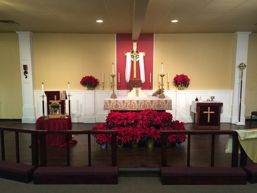 /Christmas picture of altar.JPG